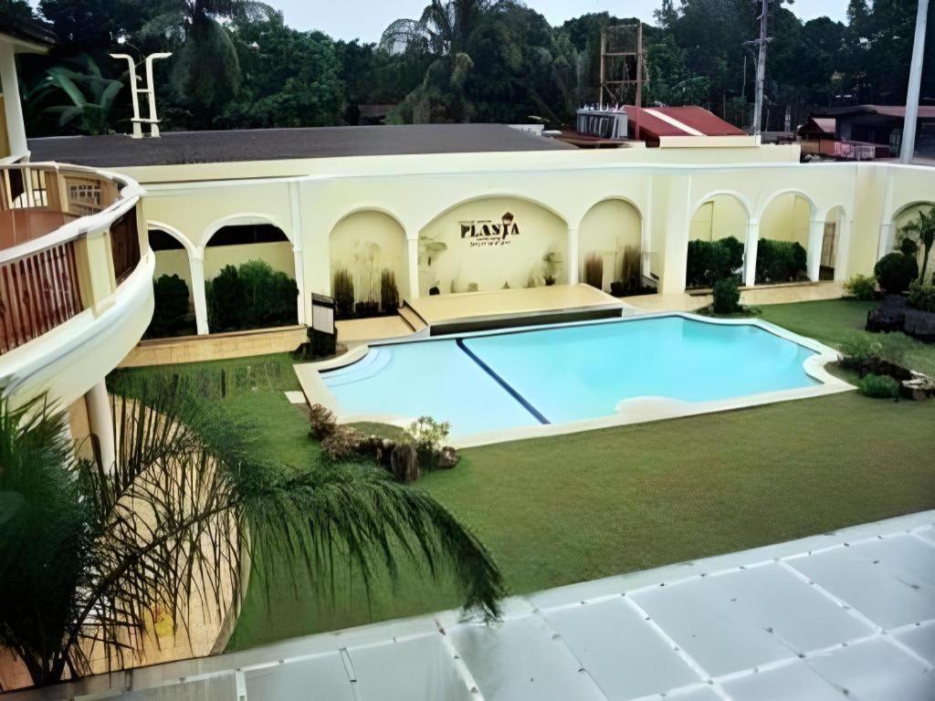 Planta Centro Bacolod Hotel & Residences Екстериор снимка