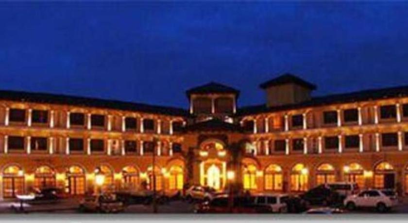 Planta Centro Bacolod Hotel & Residences Екстериор снимка